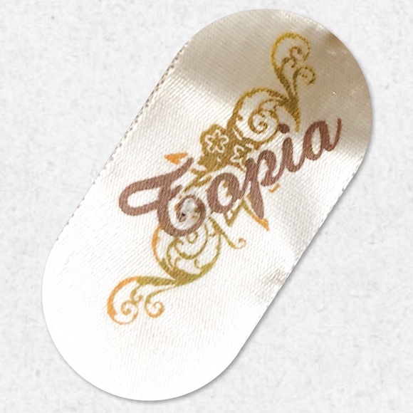 Topia Plus Size Halter Style Top - Picture 4 of 4